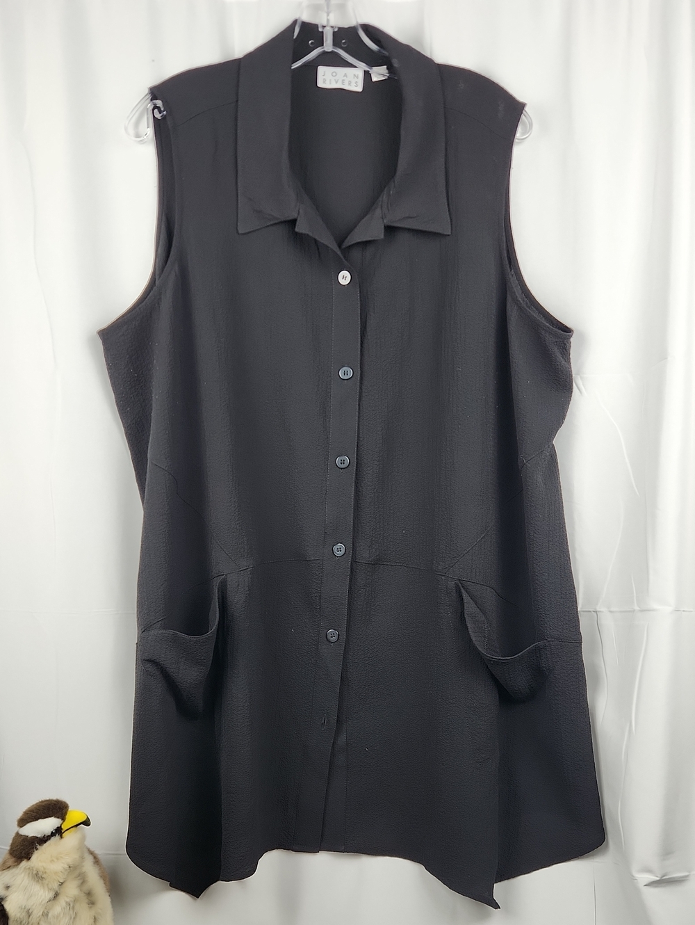 Joan Rivers Black Sleeveless Button-Front Tunic